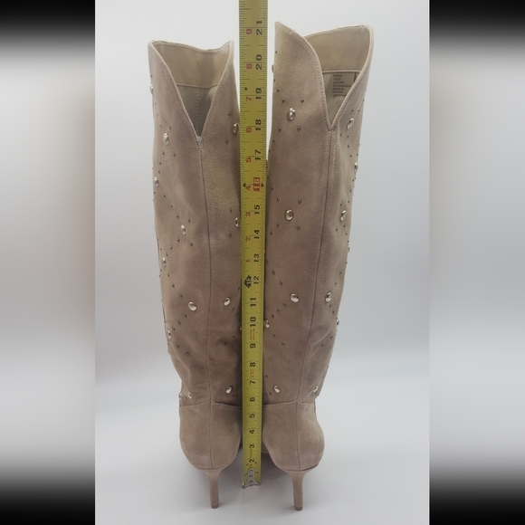 1215- Vince Camuto Fimulie Studded Suede Boots Size 7.5 NWT - Picture 11 of 11